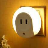 Smart Design LED Night Light with Light Sensor and Dual USB Wall Plate Charger Perfect for Bathrooms Bedrooms EU/US Plug